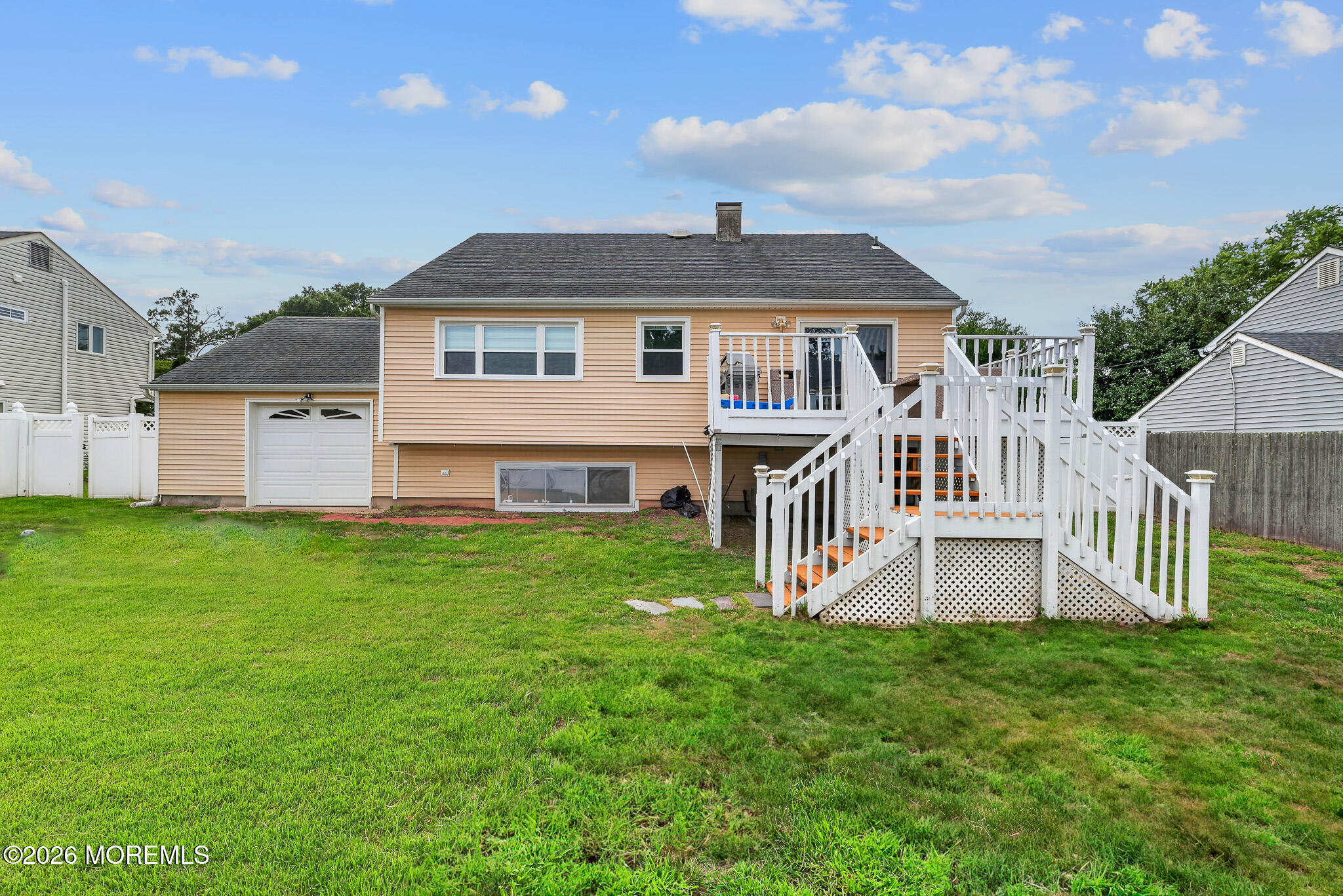 31 Peach Tree Road Oakhurst NJ 07755