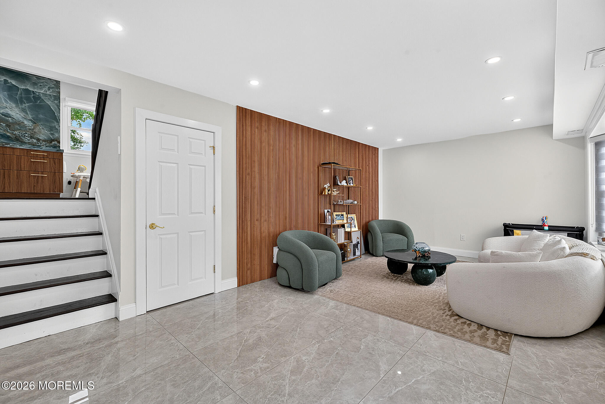 31 Peach Tree Road Oakhurst NJ 07755