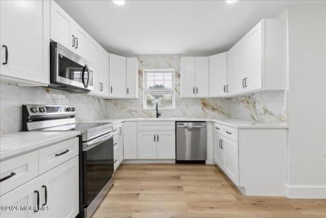 15 Buckingham Drive N Manchester NJ 08759