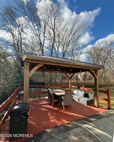 12 Crest Road Jackson NJ 08527