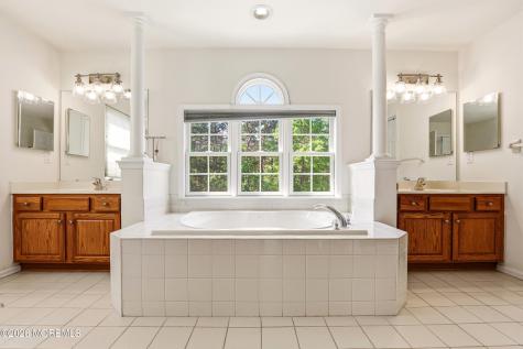 114 Adams Way Jackson NJ 08527