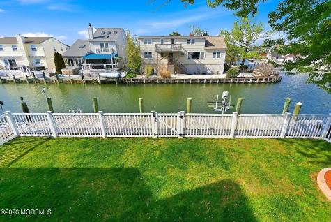 352 Silver Bay Road Toms River NJ 08753