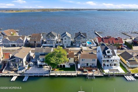 352 Silver Bay Road Toms River NJ 08753