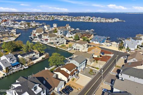352 Silver Bay Road Toms River NJ 08753