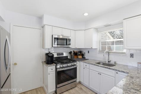 5 Berkshire Drive Howell NJ 07731