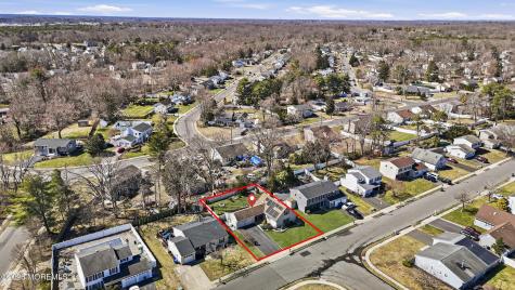 5 Berkshire Drive Howell NJ 07731