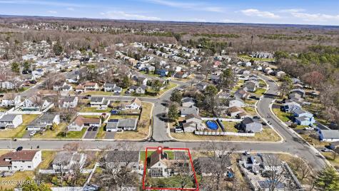 5 Berkshire Drive Howell NJ 07731