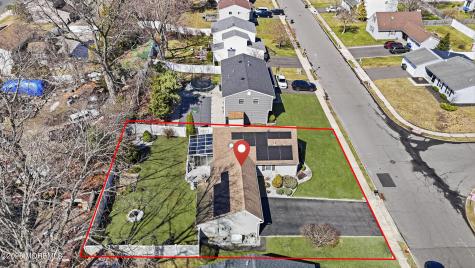 5 Berkshire Drive Howell NJ 07731