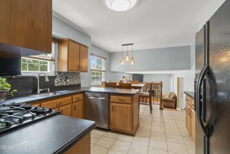 14 Cobblestone Court Howell NJ 07731