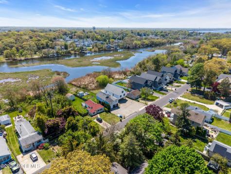 318 Elizabeth Avenue Toms River NJ 08753