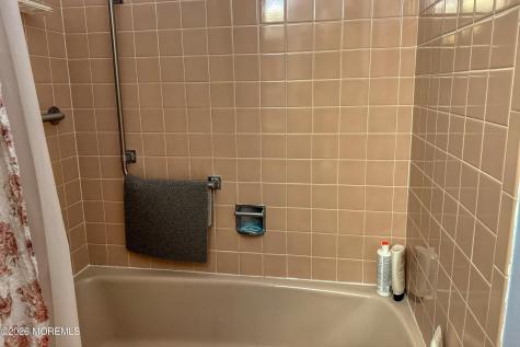 8 Lexington Drive Whiting NJ 08759