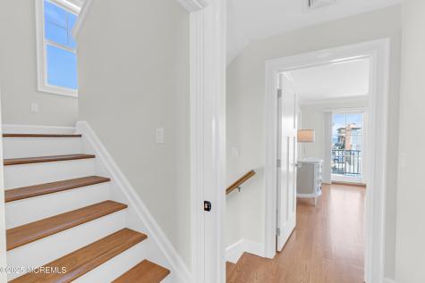 22 2nd Avenue Manasquan NJ 08736