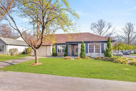 538 N Petunia Lane N Whiting NJ 08759