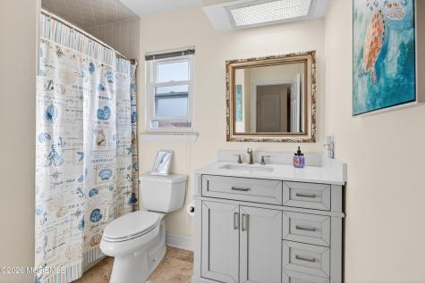 538 N Petunia Lane N Whiting NJ 08759