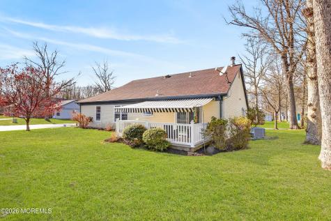 538 N Petunia Lane N Whiting NJ 08759