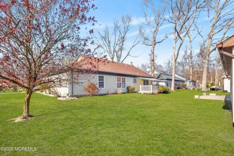 538 N Petunia Lane N Whiting NJ 08759