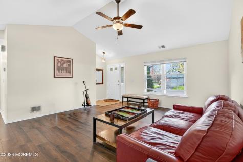 538 N Petunia Lane N Whiting NJ 08759