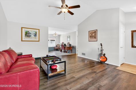 538 N Petunia Lane N Whiting NJ 08759