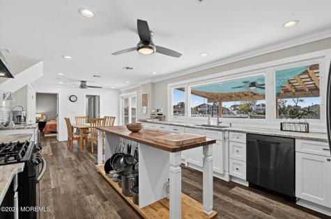 32 S Boston Drive Little Egg Harbor NJ 08087