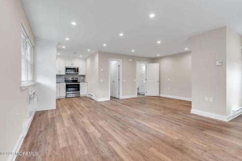 30 Easton Drive Whiting NJ 08759