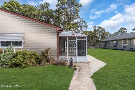 30 Easton Drive Whiting NJ 08759