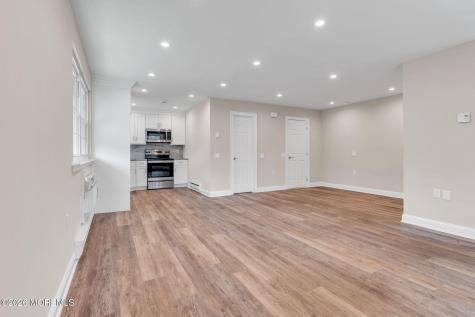 30 Easton Drive Whiting NJ 08759