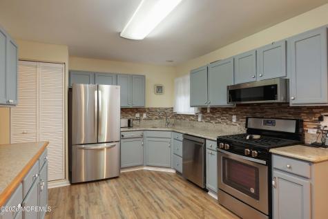 2894 Lenox Street Toms River NJ 08755