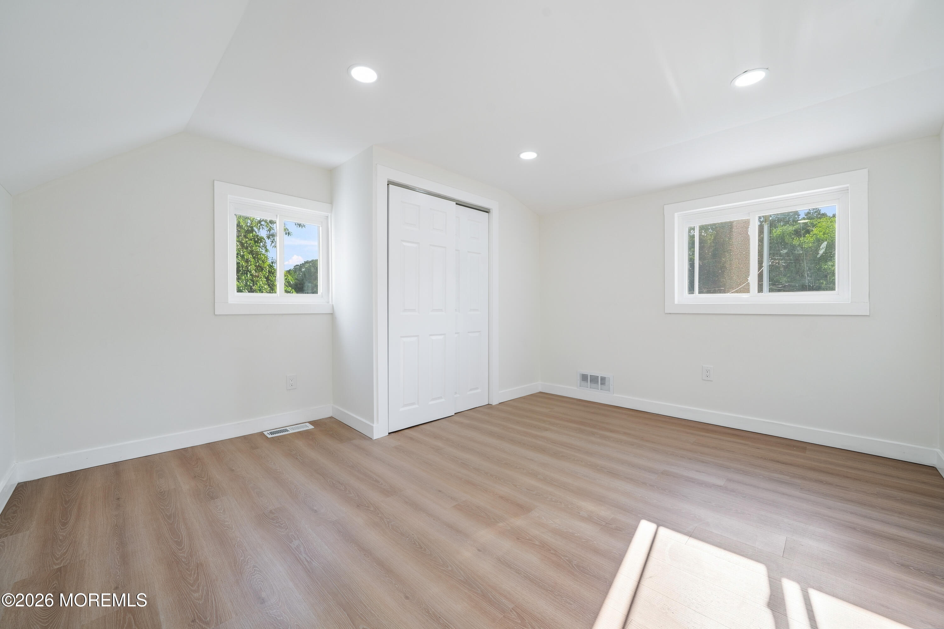 33 Glen Road Howell NJ 07731