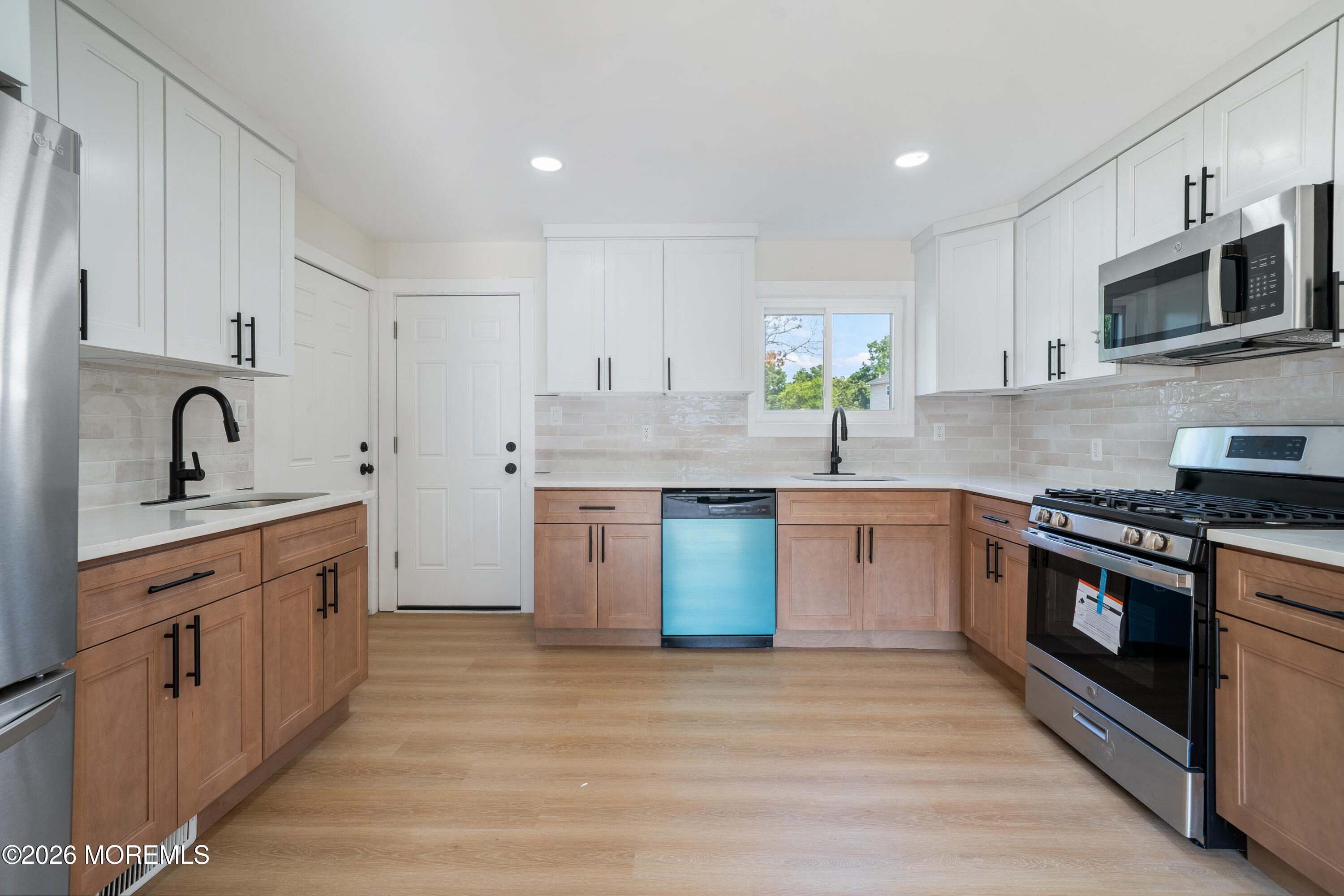 33 Glen Road Howell NJ 07731