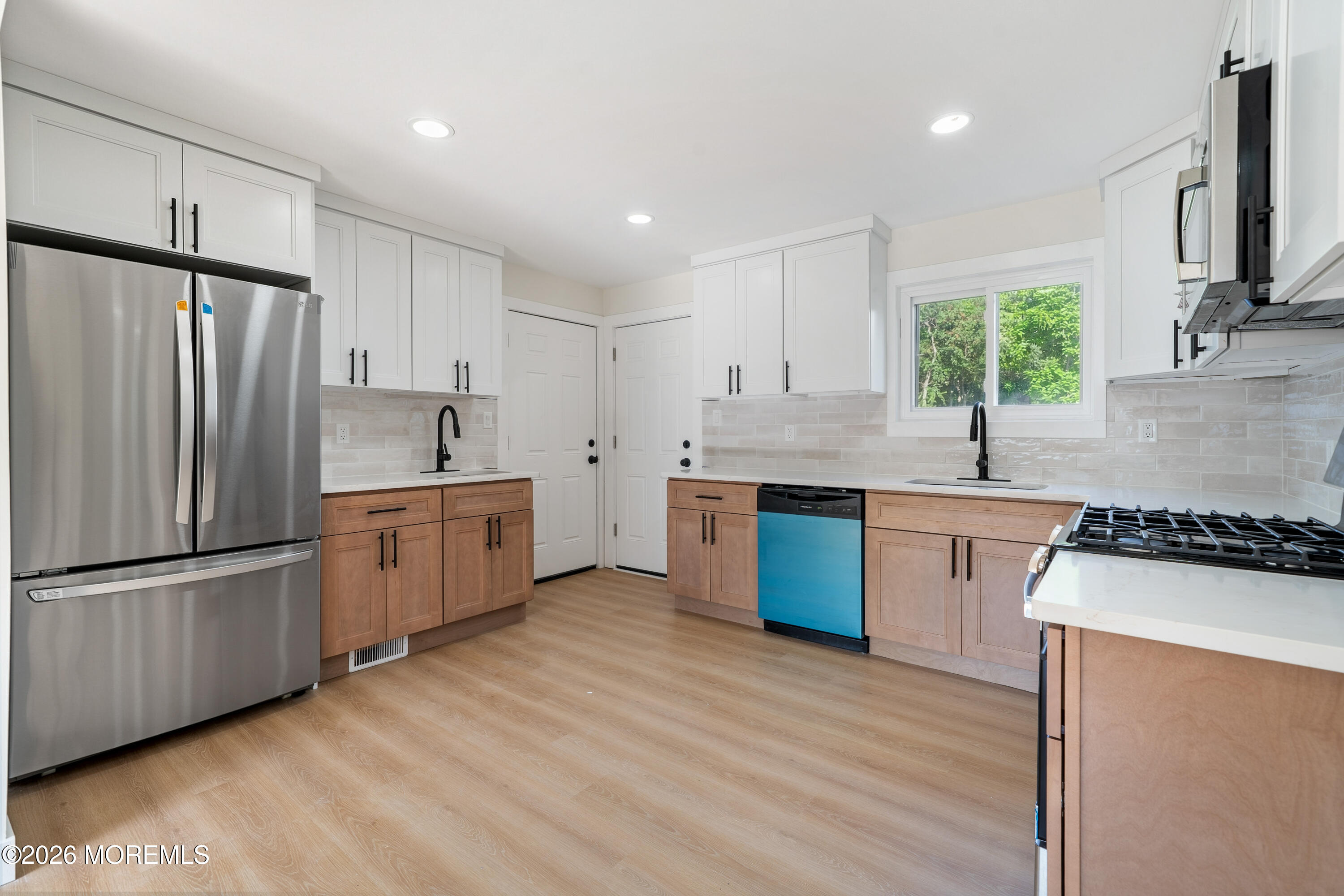 33 Glen Road Howell NJ 07731