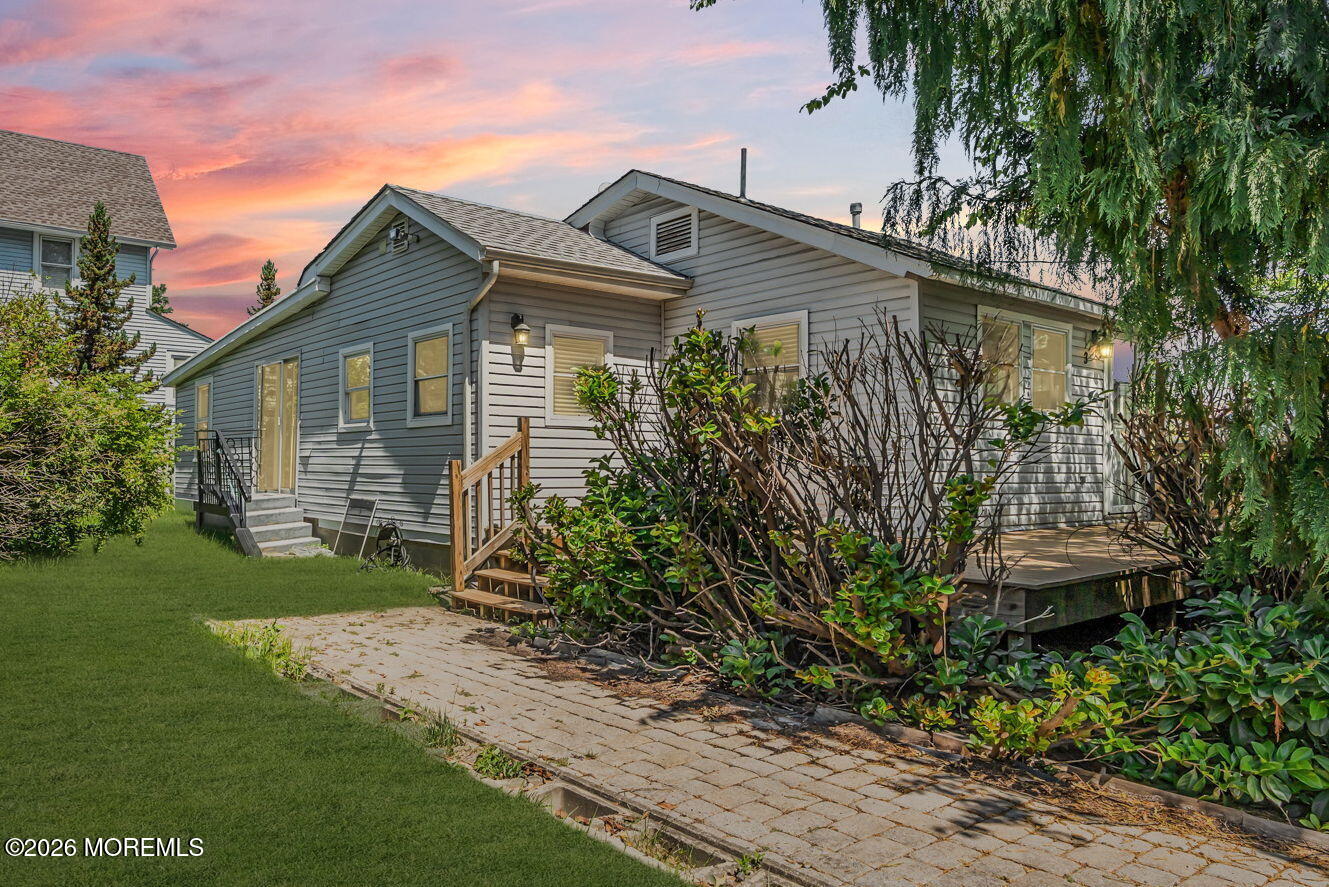 3 Bellevue Avenue Leonardo NJ 07737