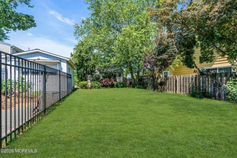 3 Bellevue Avenue Leonardo NJ 07737