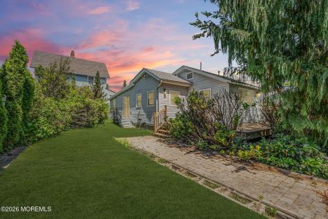 3 Bellevue Avenue Leonardo NJ 07737