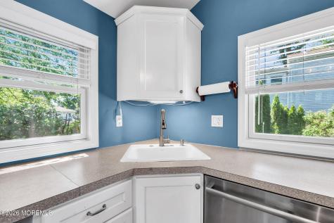 3 Bellevue Avenue Leonardo NJ 07737