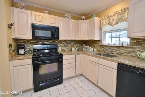 3253 Flagstone Court Toms River NJ 08755