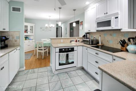 1661 New York Avenue Whiting NJ 08759