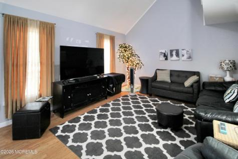 1661 New York Avenue Whiting NJ 08759
