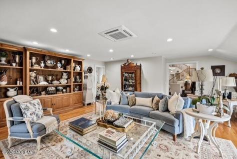 117 Burlington Path Road Cream Ridge NJ 08514