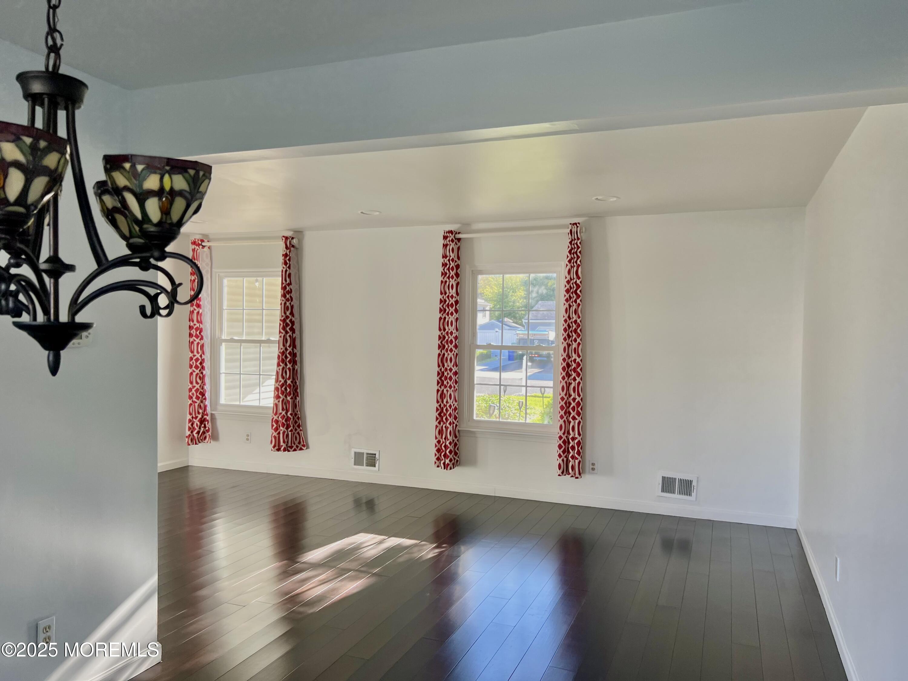 8 Hedgewood Road Howell NJ 07731