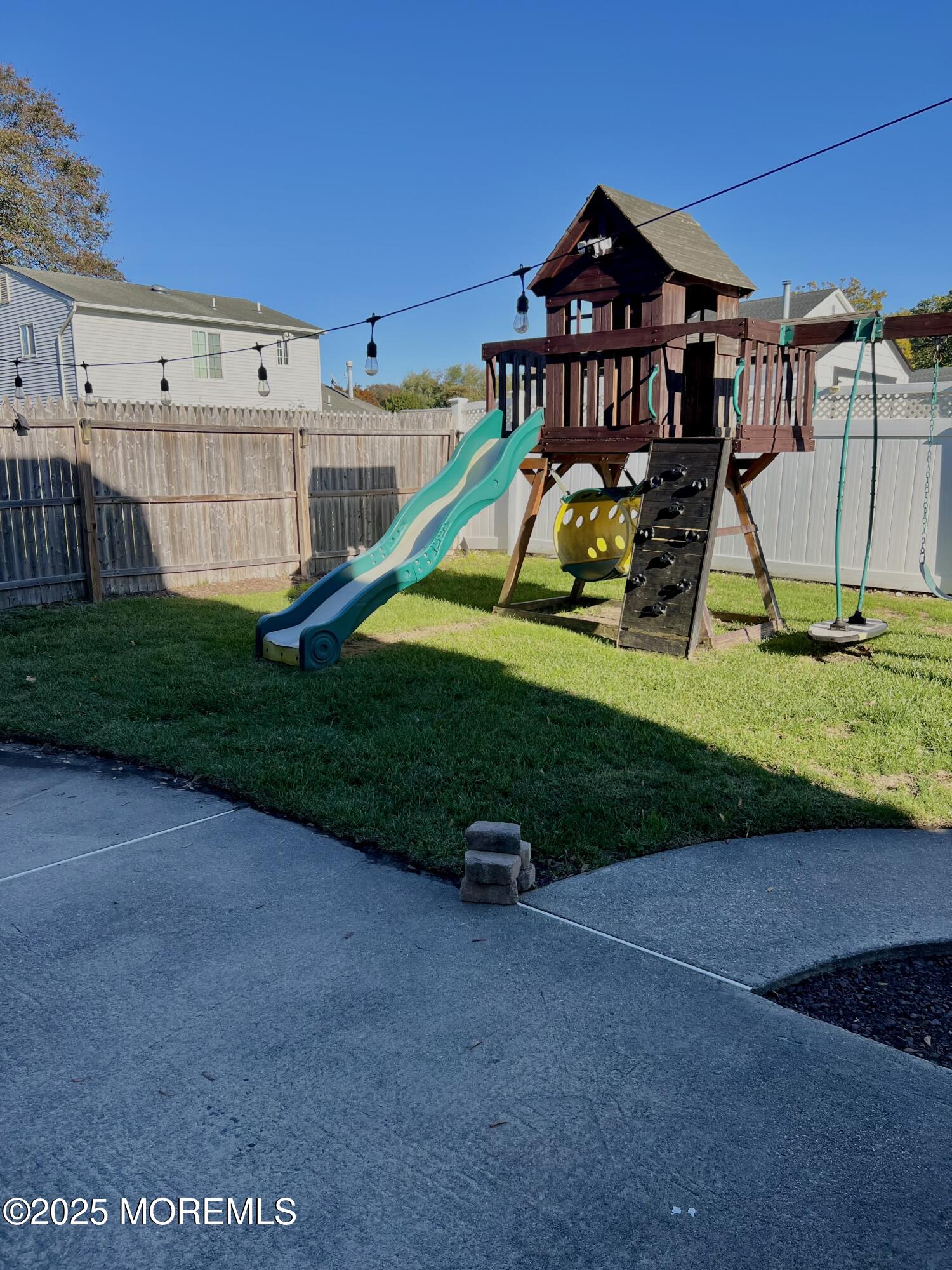 8 Hedgewood Road Howell NJ 07731