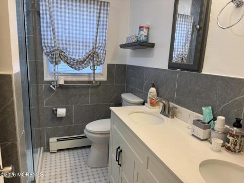 2 Brakenbury Drive Toms River NJ 08757