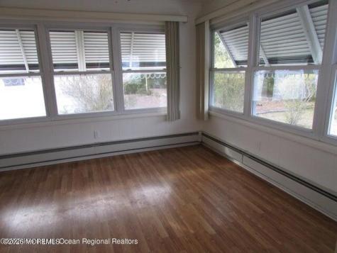 2 Brakenbury Drive Toms River NJ 08757