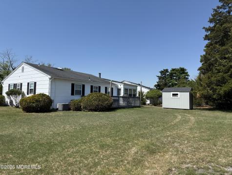 2 Brakenbury Drive Toms River NJ 08757