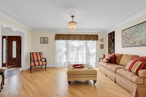 68 Jennifer Drive Middletown NJ 07701