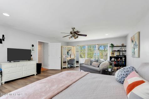 68 Jennifer Drive Middletown NJ 07701