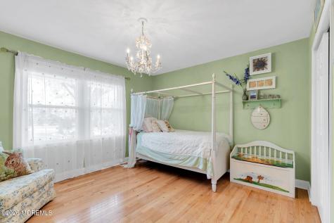 68 Jennifer Drive Middletown NJ 07701