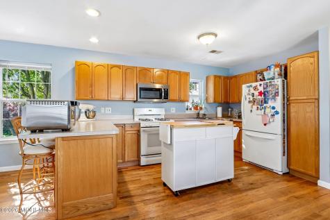 1828 Laurel Terrace Lake Como NJ 07719