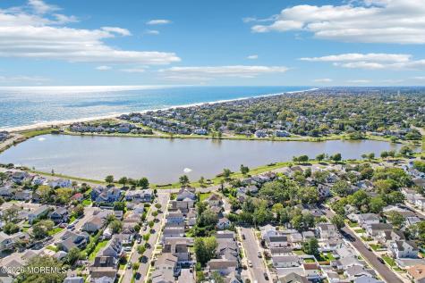 1828 Laurel Terrace Lake Como NJ 07719