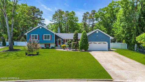 208 Quail Lane S Lanoka Harbor NJ 08734