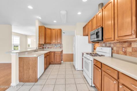 18 Hatteras Way Barnegat NJ 08005